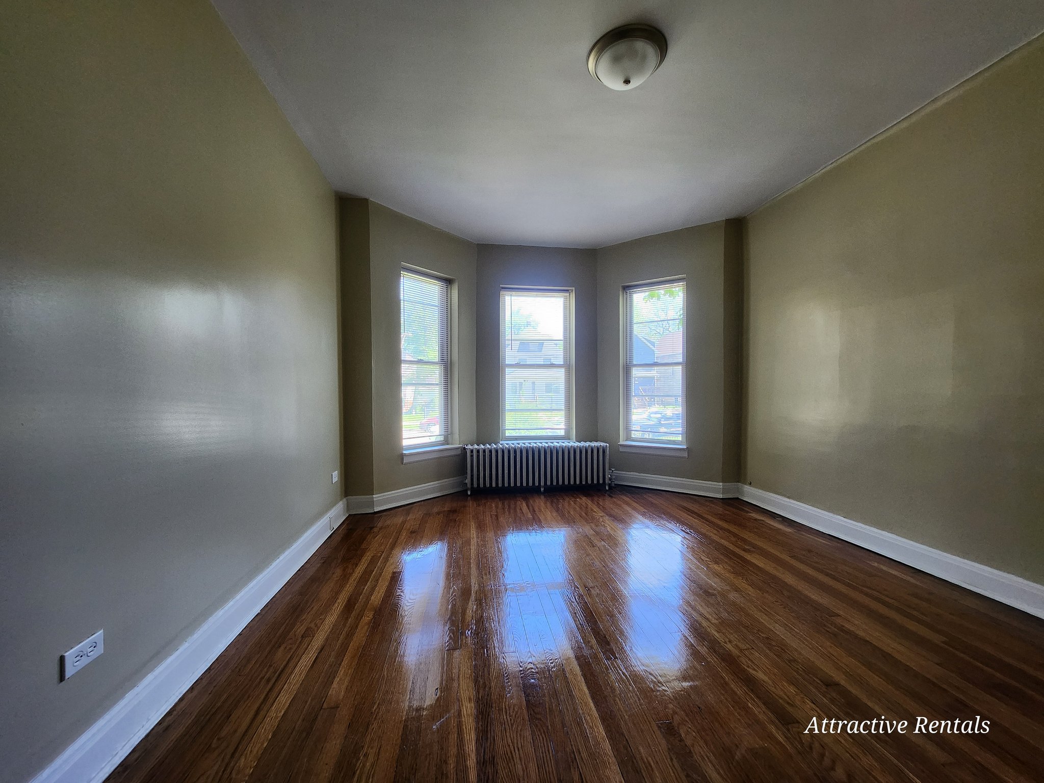 Chicago Apartment: 152 N Menard