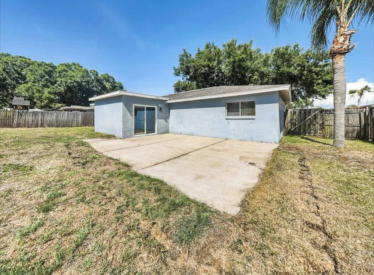Oldsmar Apartment: 613 Limetree Dr, FL 34677