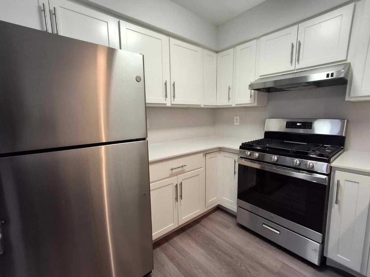Holmdel Condo: 123 Northampton Dr