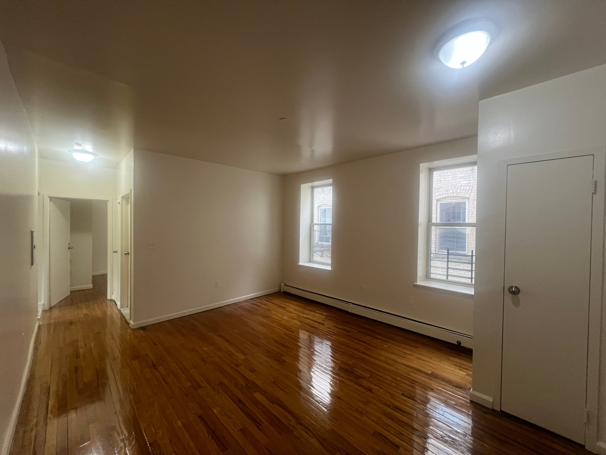 Newark Apartment: 9 Fabyan PL
