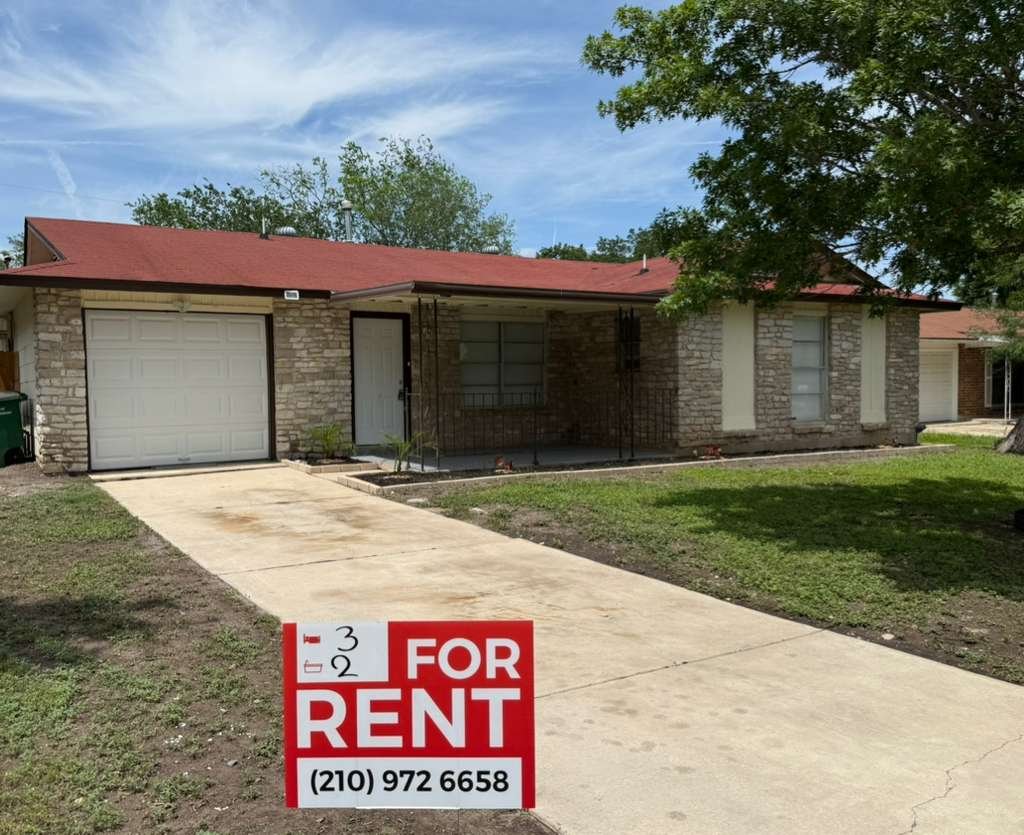 San Antonio House: 7819 Quirt St
