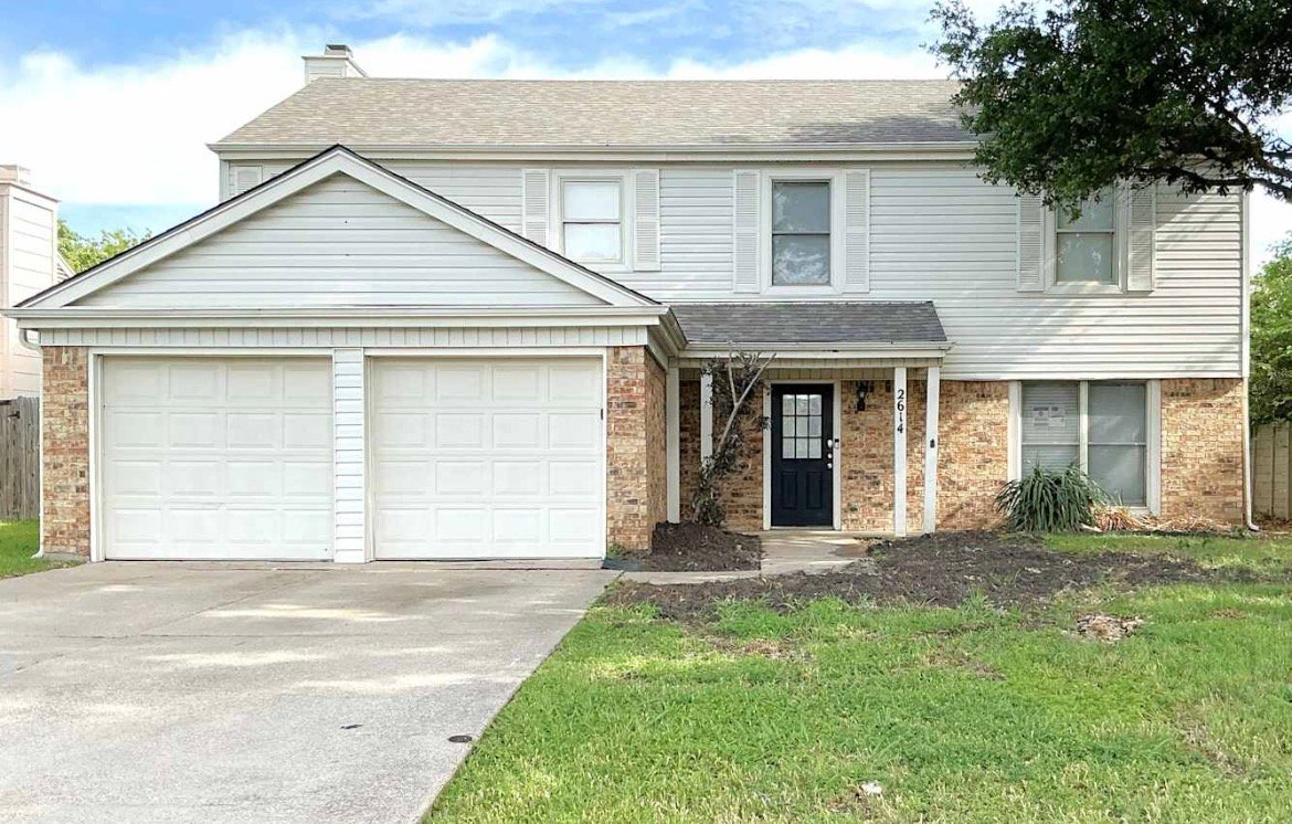 Grand Prairie House: 2614 Remmington Dr,