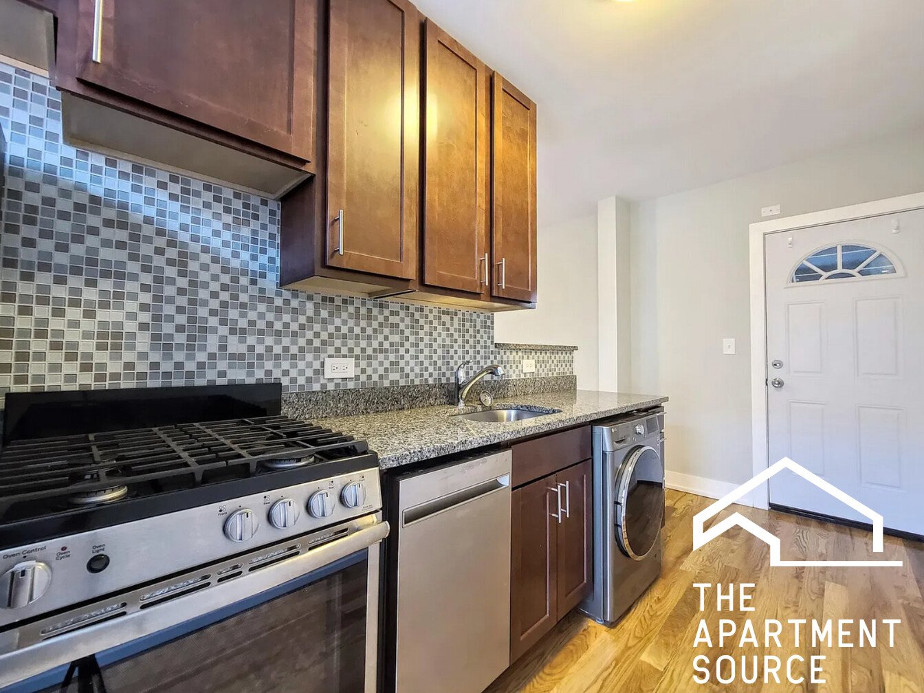 Chicago Apartment: 2904 North Mildred Ave.