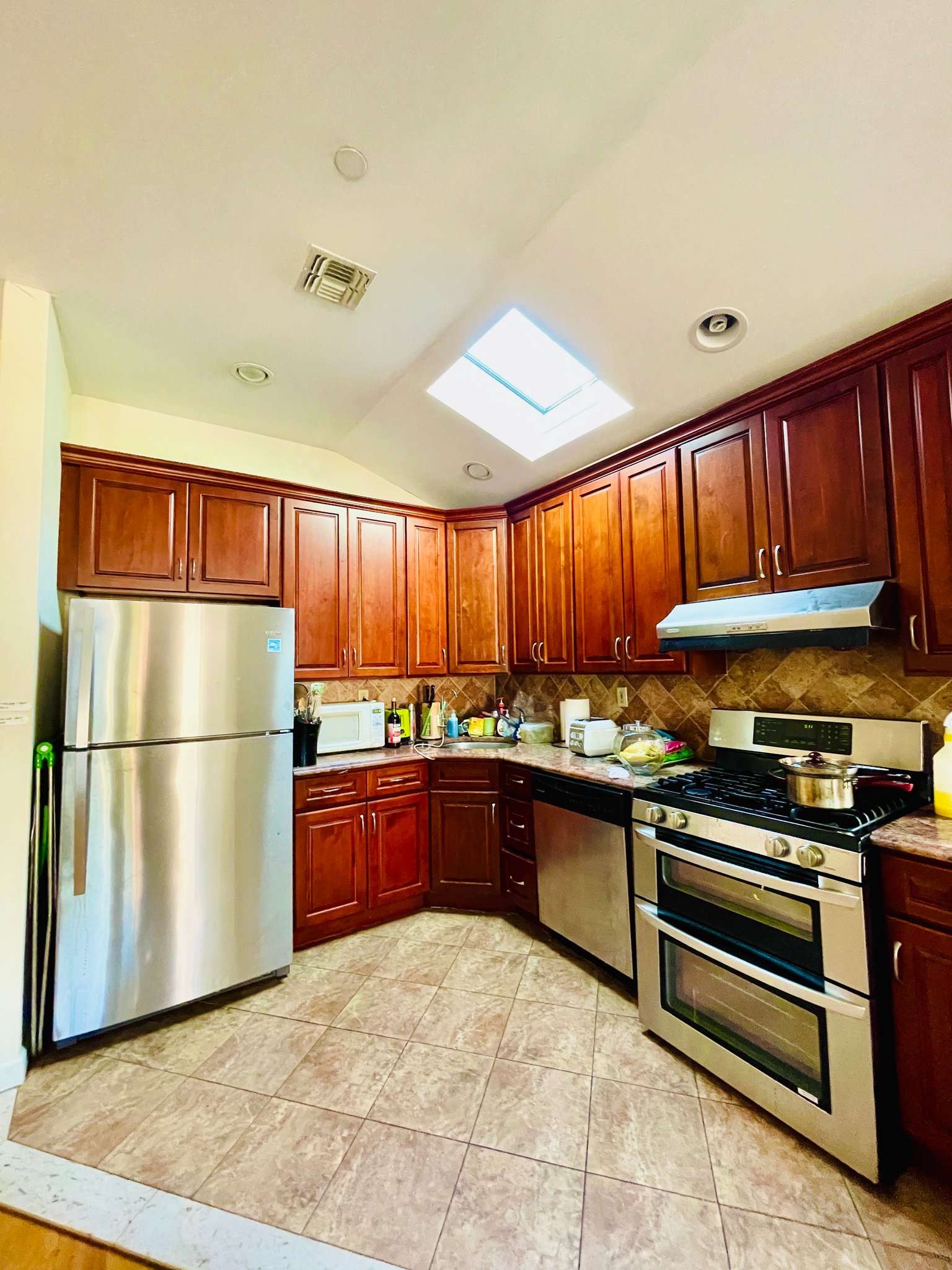 Flushing Multiplex: 3636 166 St