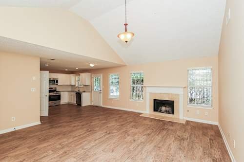 Douglasville House: 2992 Knoll View Pl