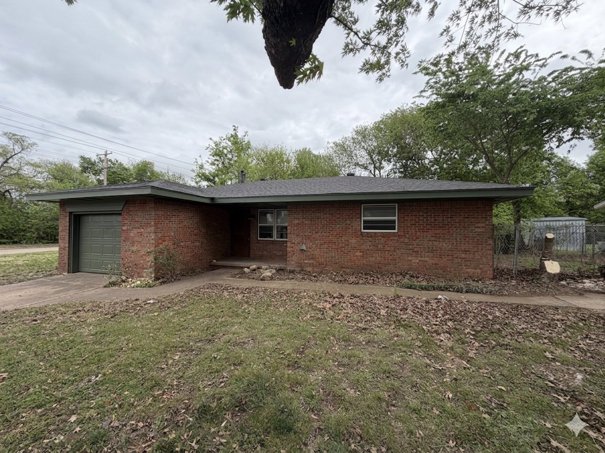 Noble House: 523 N Front Street