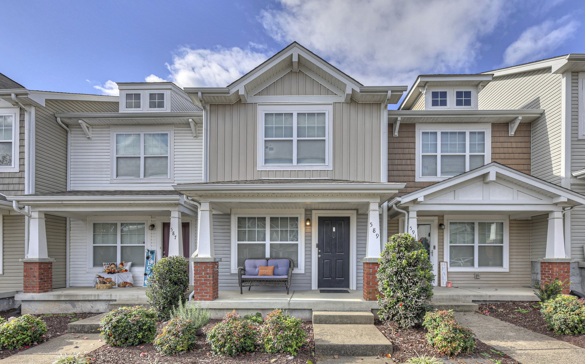 Antioch Townhome: 589 Bradburn Village Cir