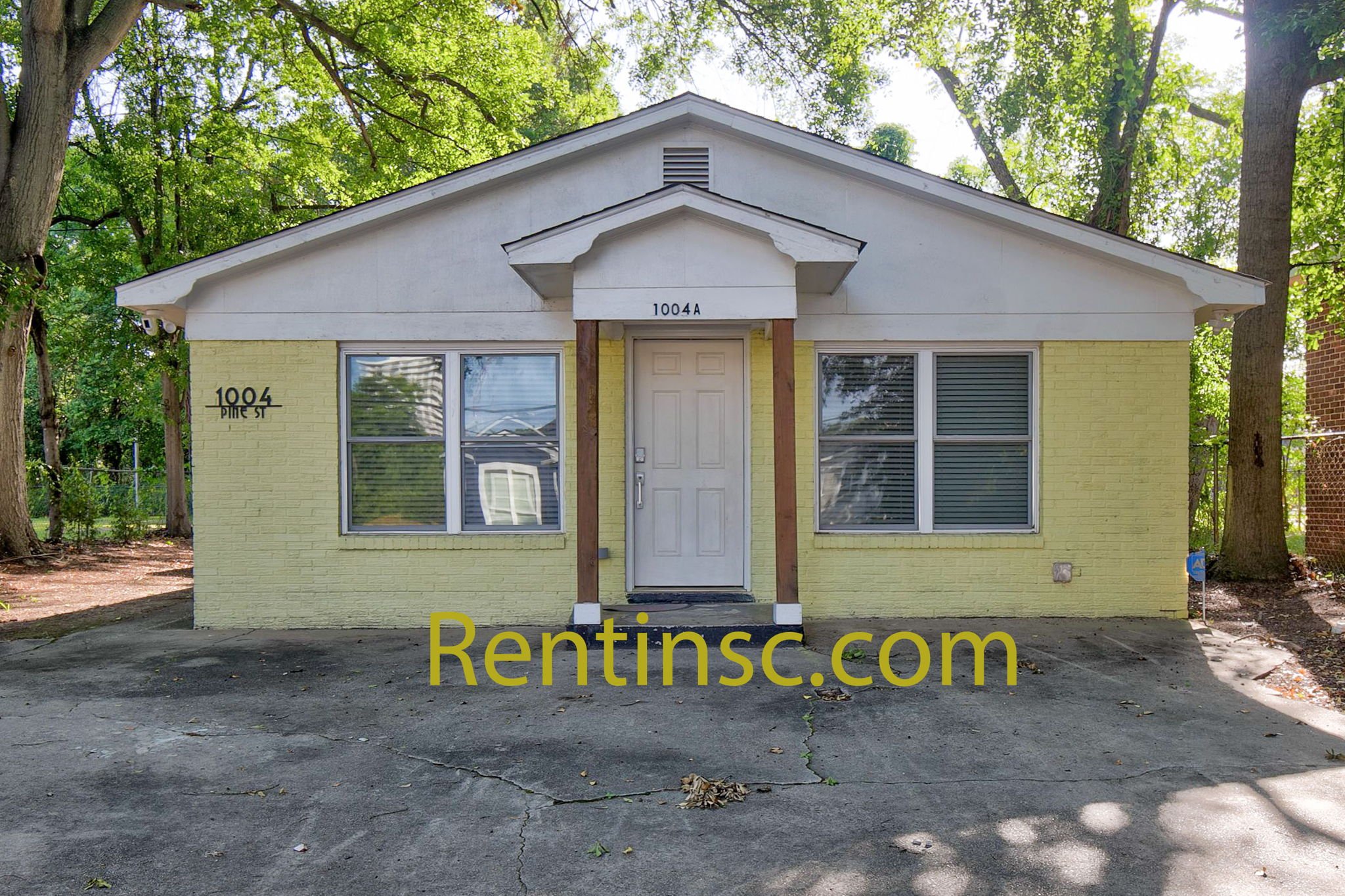 Columbia Multiplex: 1004 Pine St