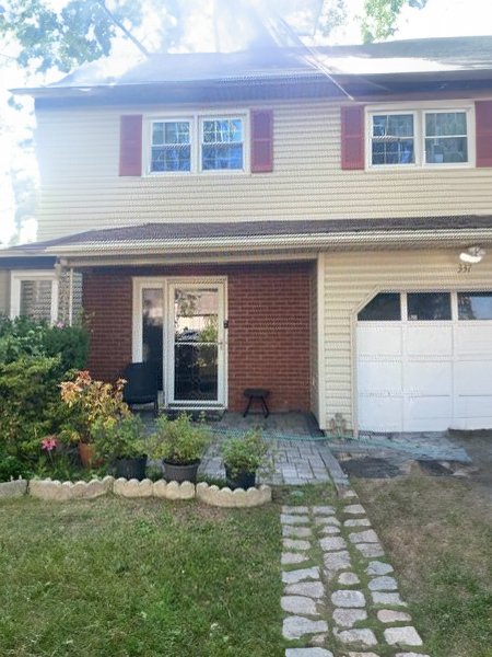 Edison House: 337 Wood Ave