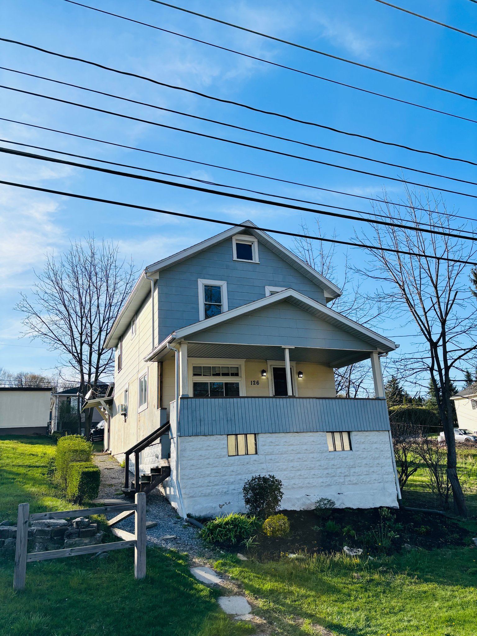 Altoona House: 126 Caroline Ave