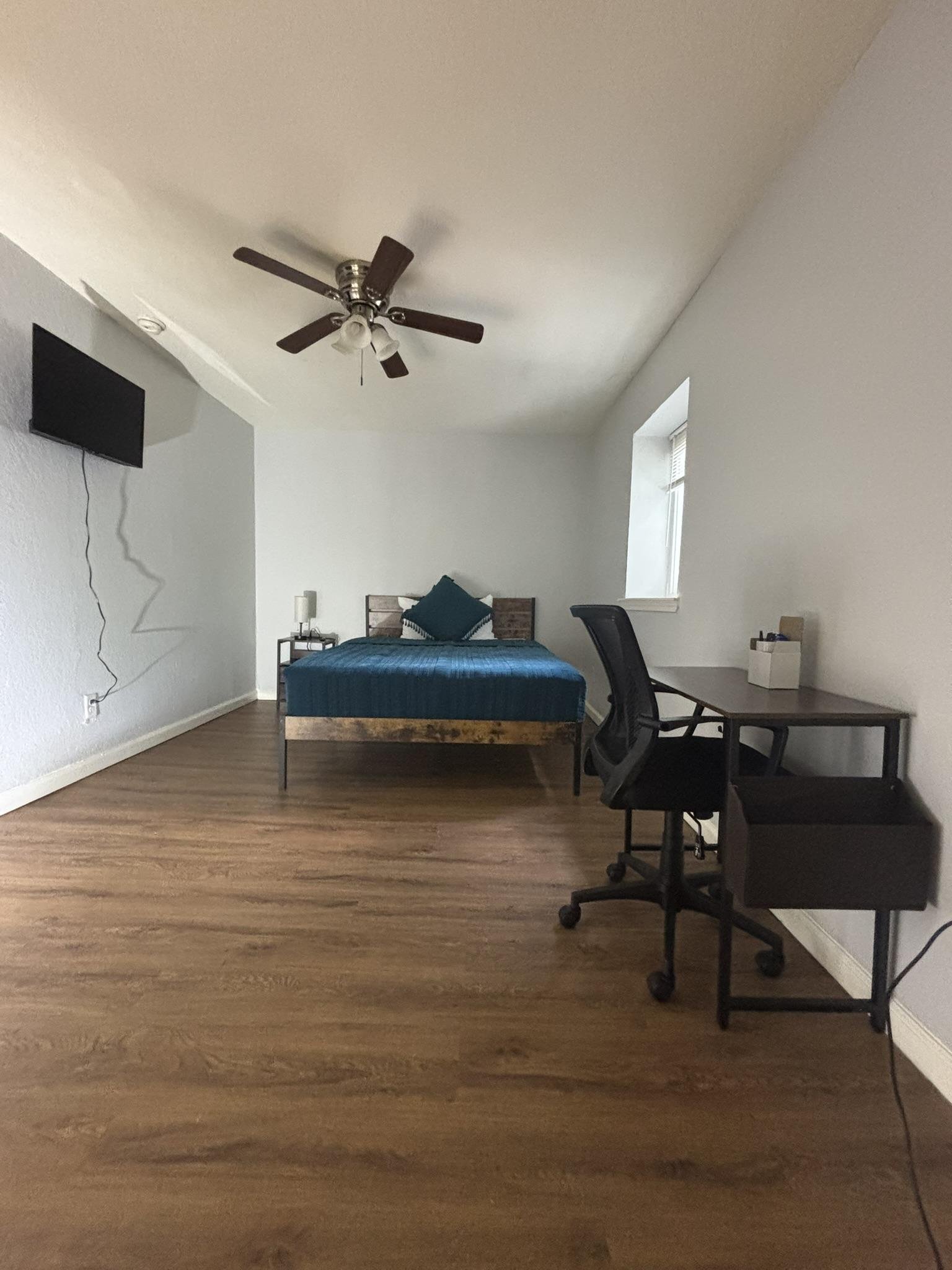 Fort Worth Multiplex: 1108 E Tucker St