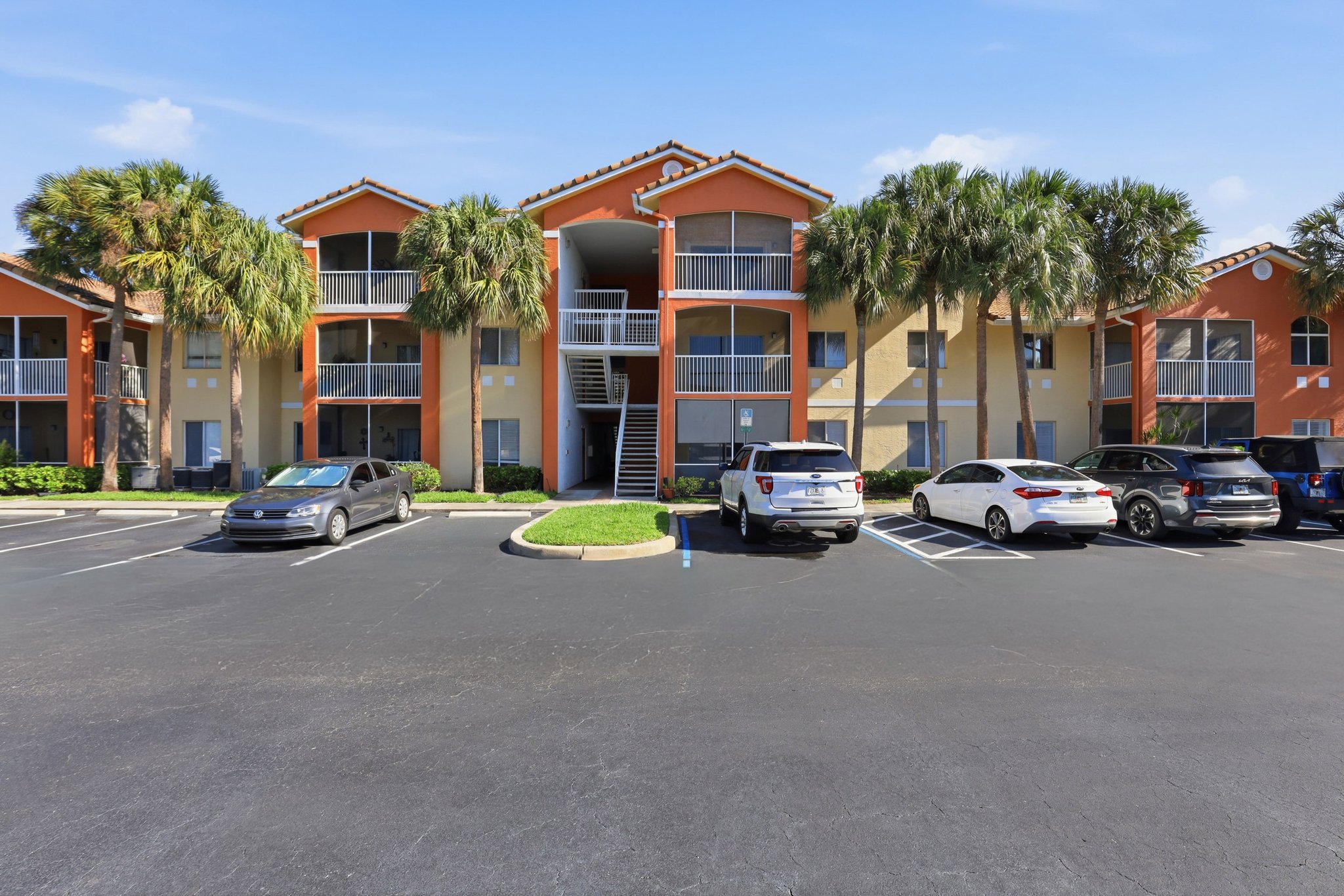 Fort Myers Condo: 6321 Aragon Way