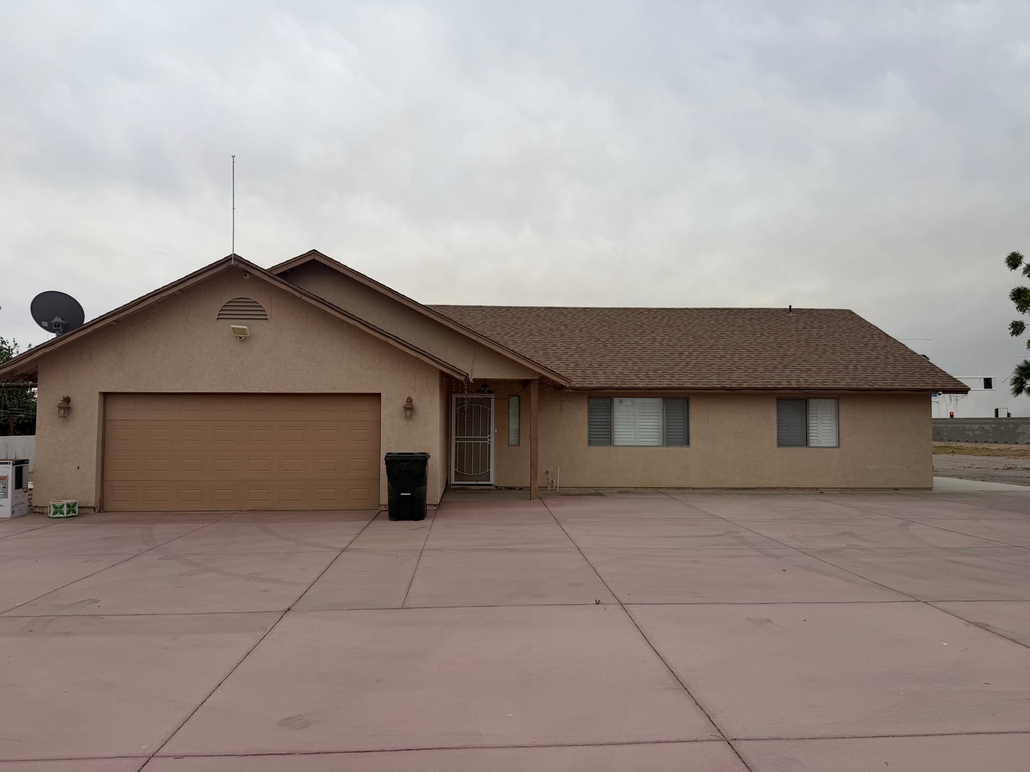 Buckeye House: 19435 W Melvin St