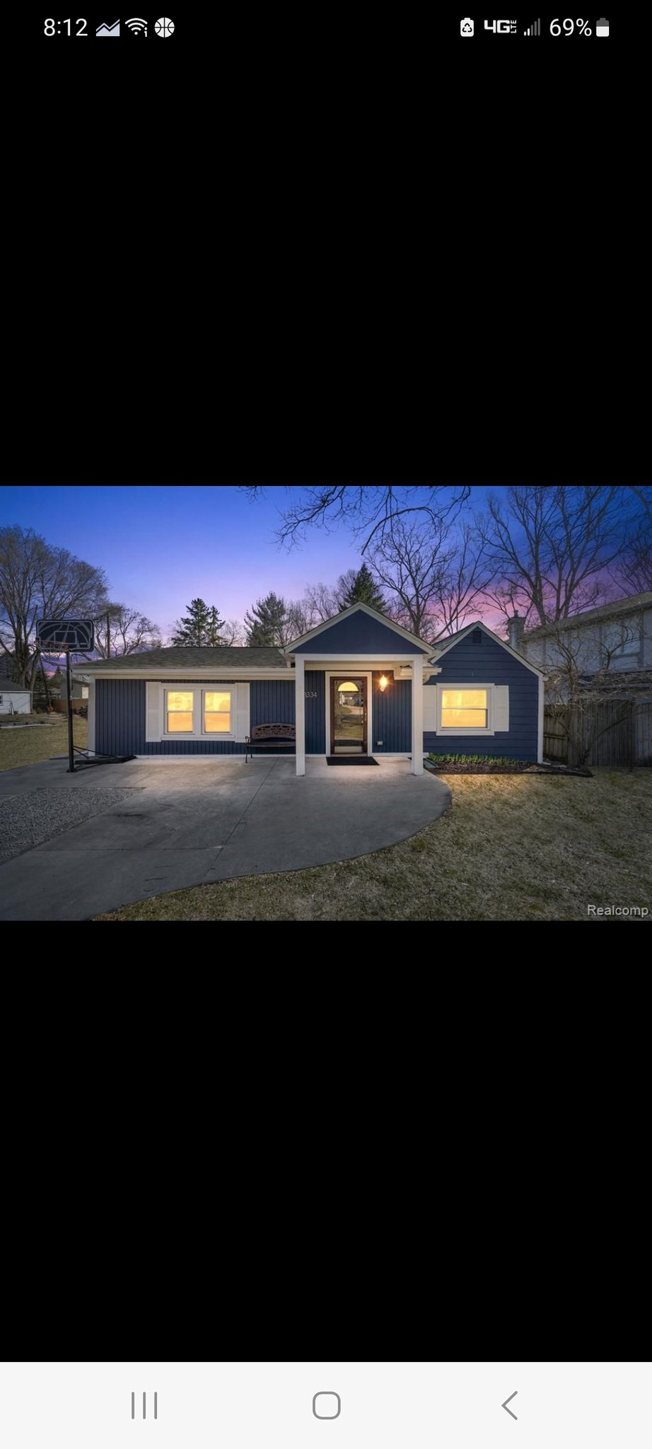 Livonia House: 18334 Irving St