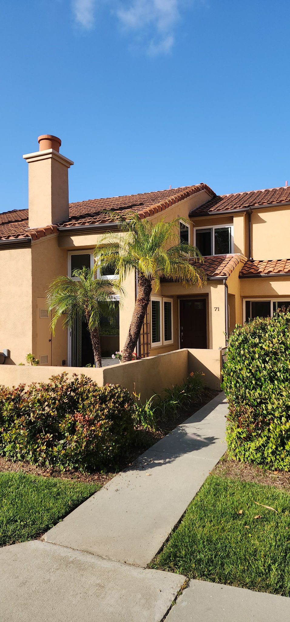 Newport Beach Townhome: 71 Corsica Dr