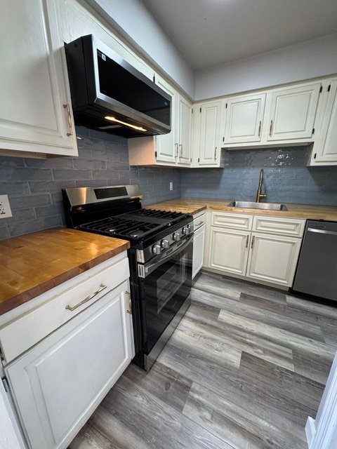 Union City Apartment: 209 N Ford St