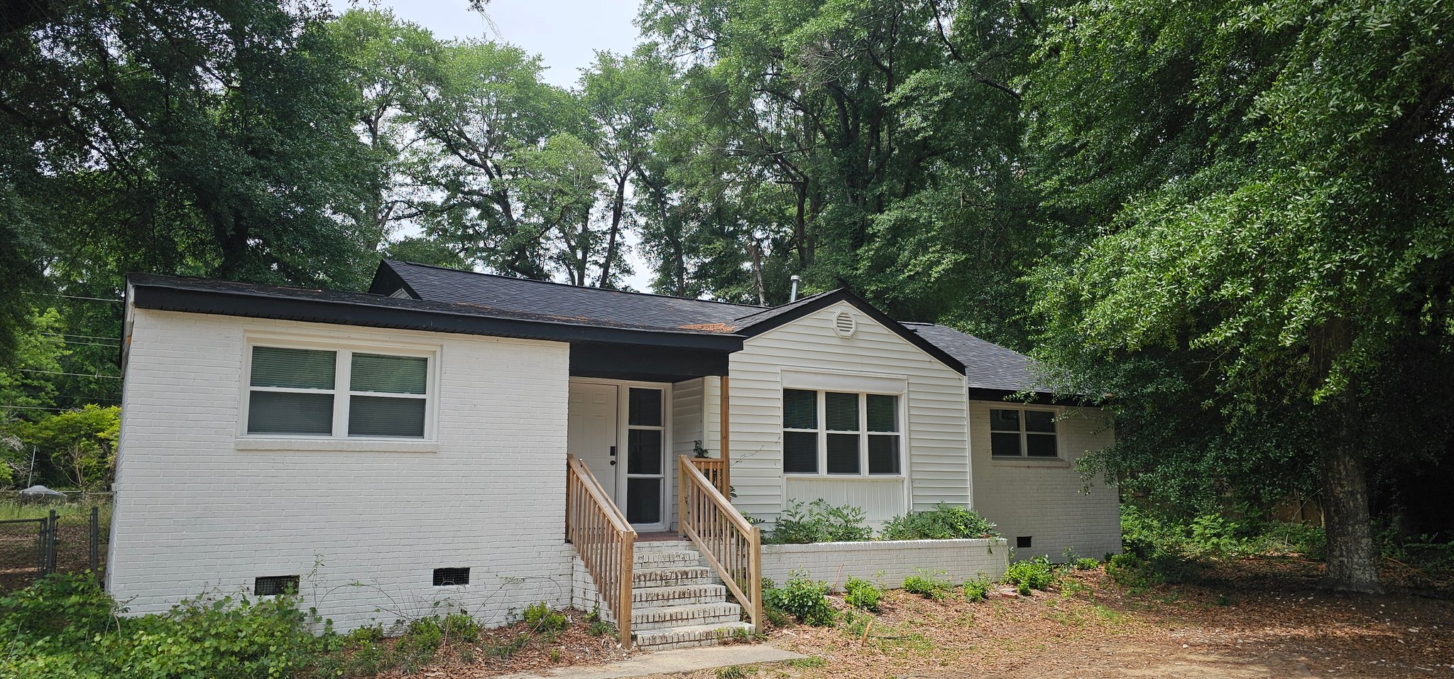 Aiken House: 26 Erskine Ln