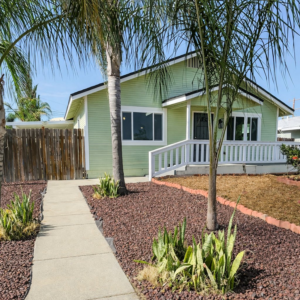 Ontario House: 835 E Nocta St