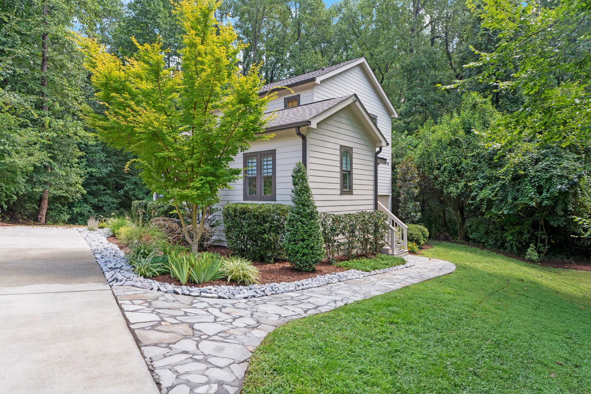 Raleigh House: 1700 Evergreen Ave