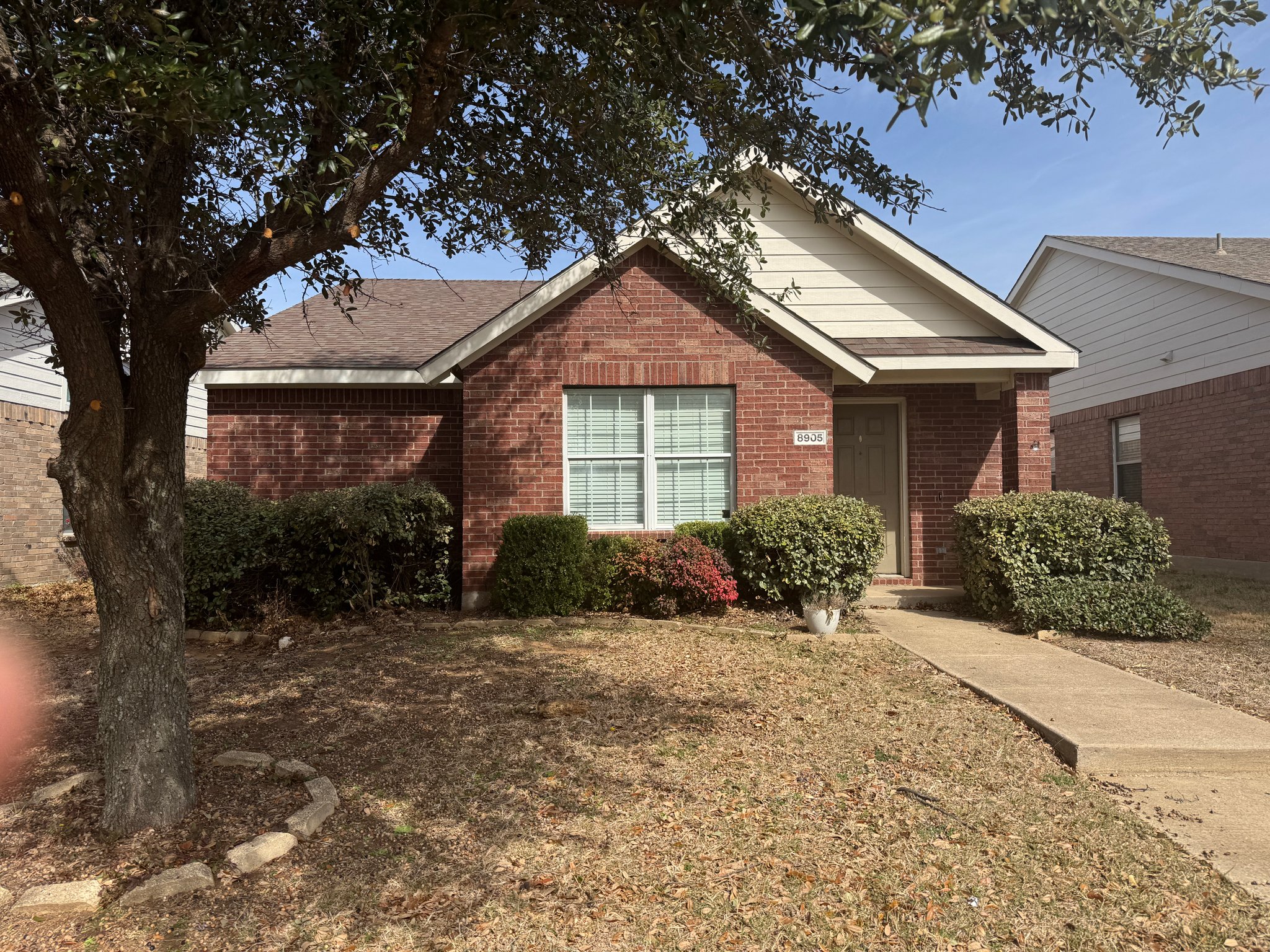 Cross Roads House: 8905 Stewart
