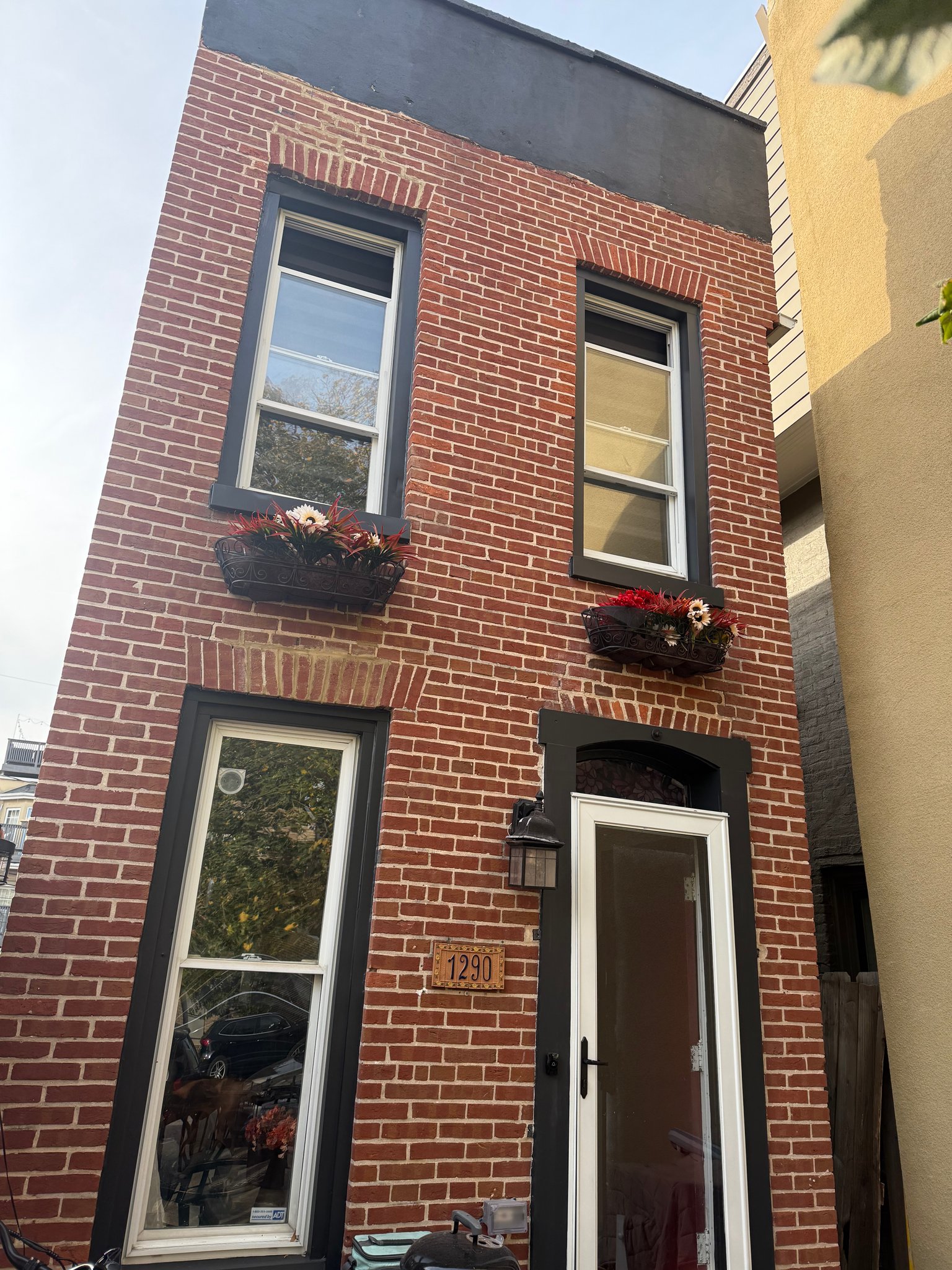 Baltimore Townhome: 1290 Battery Ave