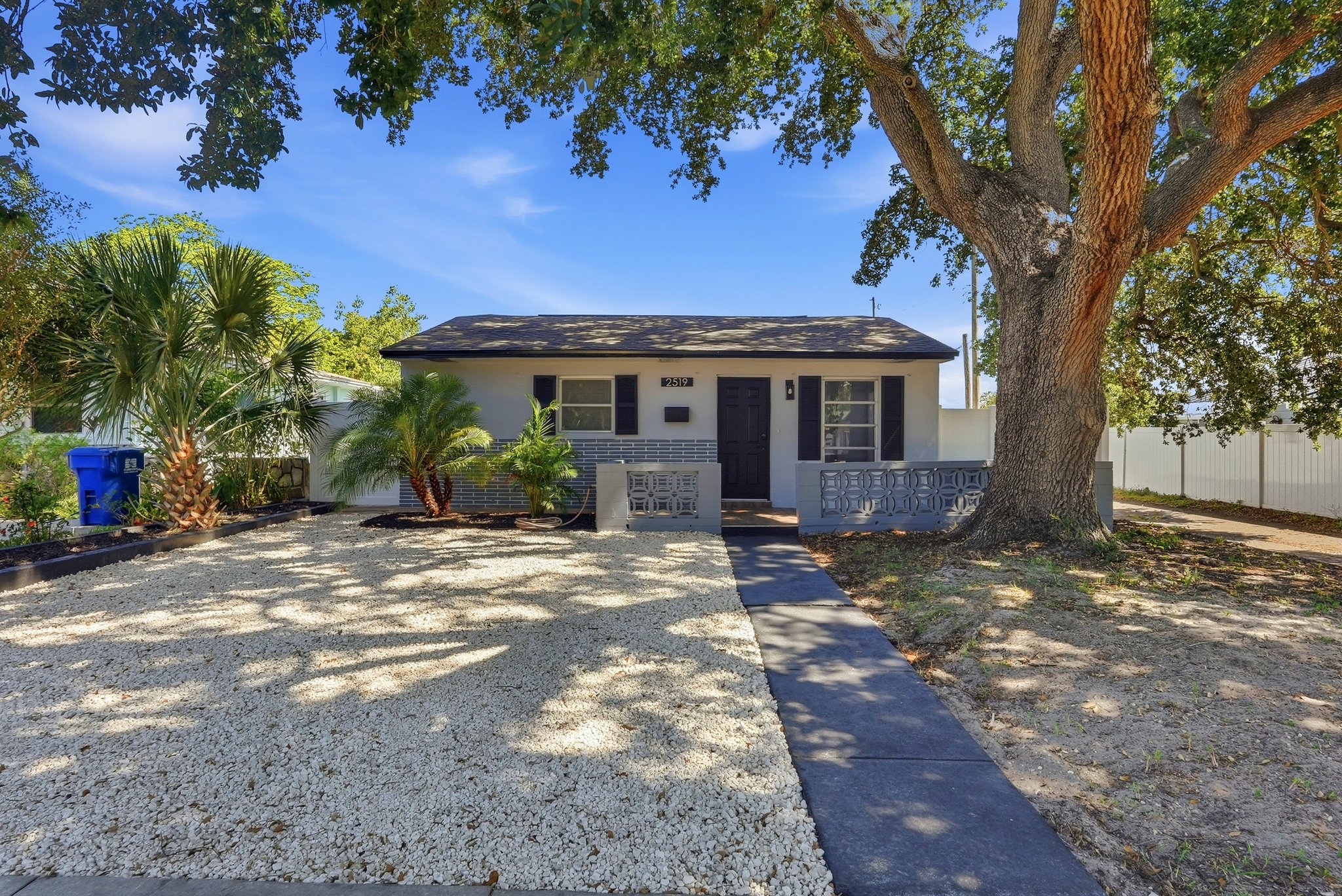 St Petersburg House: 2519 39th Ave N