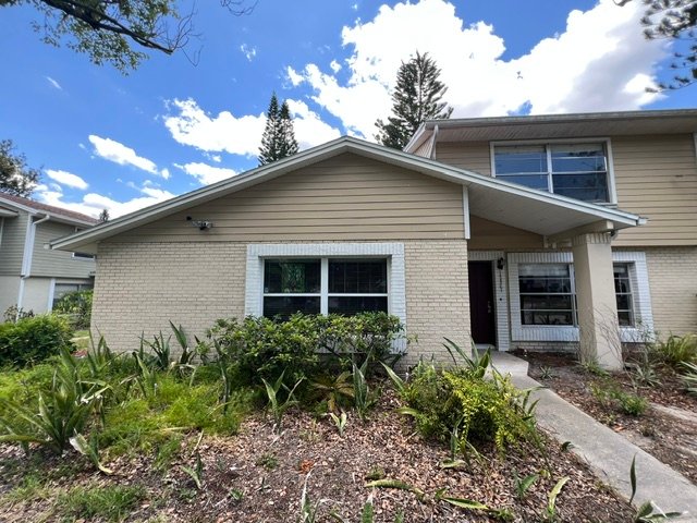 Lutz Townhome: 14627 Pine Glen Circle