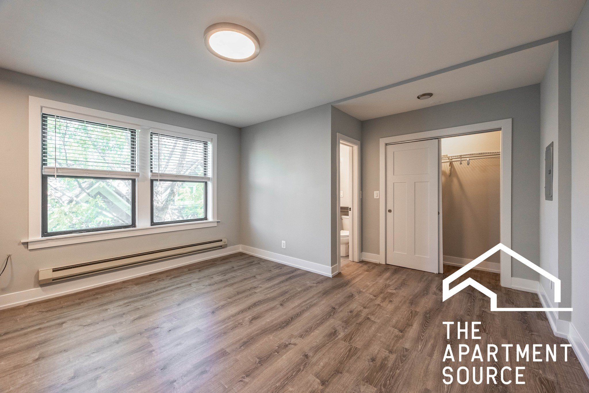 Chicago Apartment: 4546 North Damen Ave.
