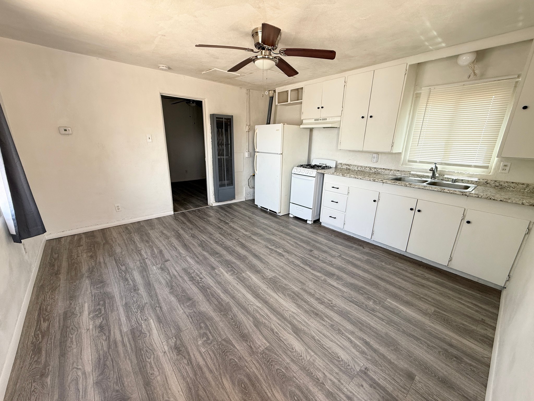 Albuquerque Other: 208 Chama St NE