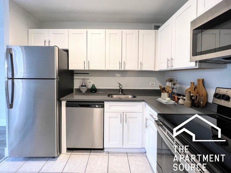 Chicago Apartment: 1344 North Dearborn St.