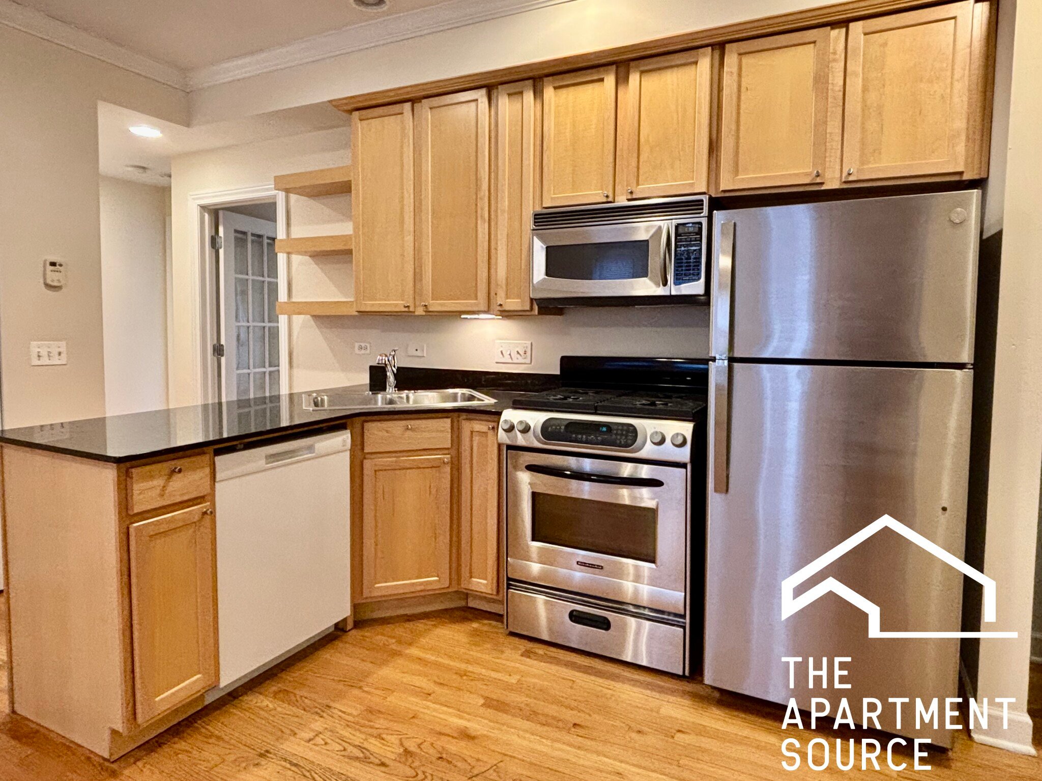 Chicago Apartment: 3252 North Clifton Ave.