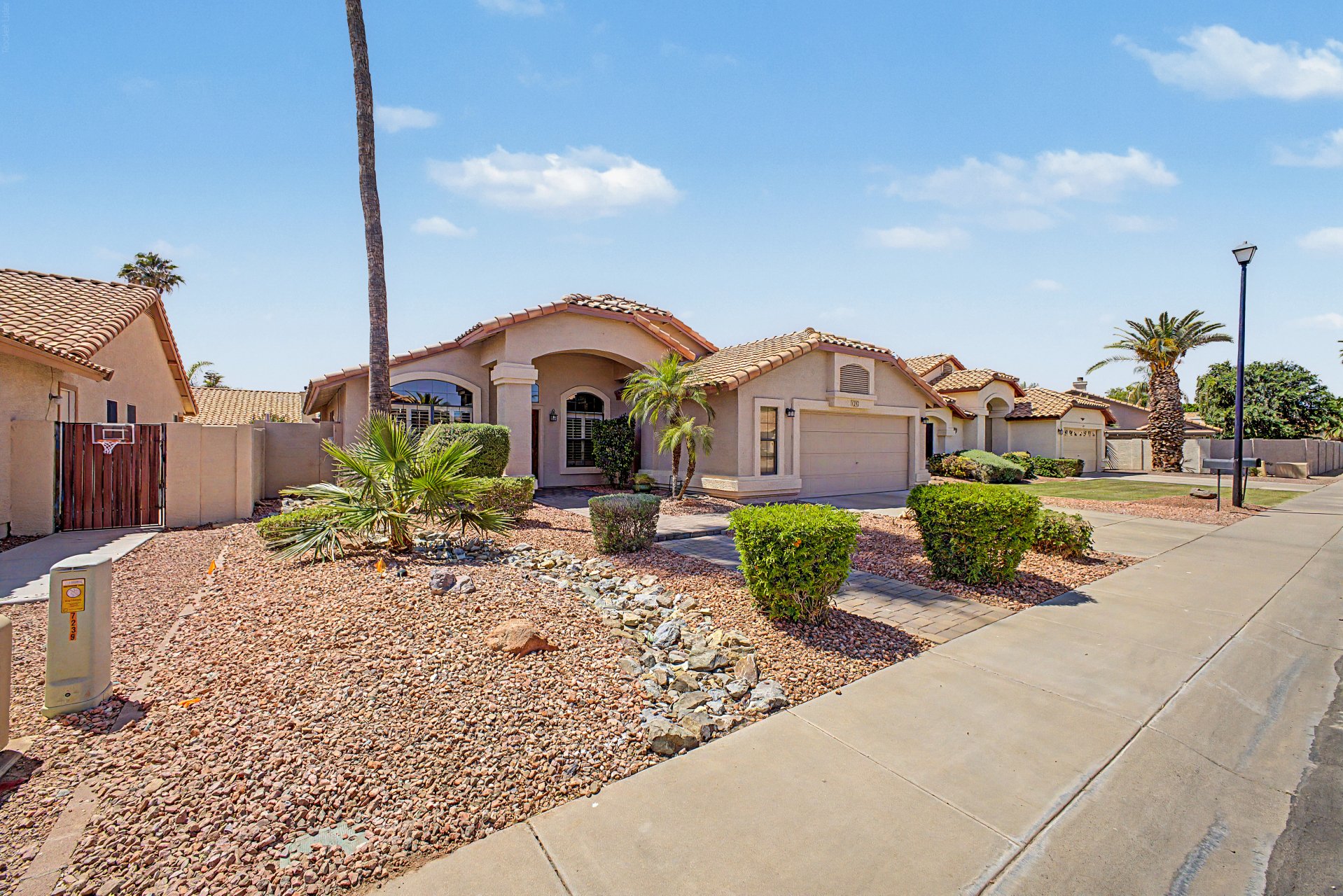 Glendale House: 7243 W Morrow Dr