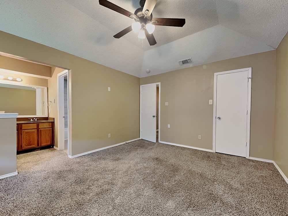 Arlington House: 2127 Chapel Downs Dr