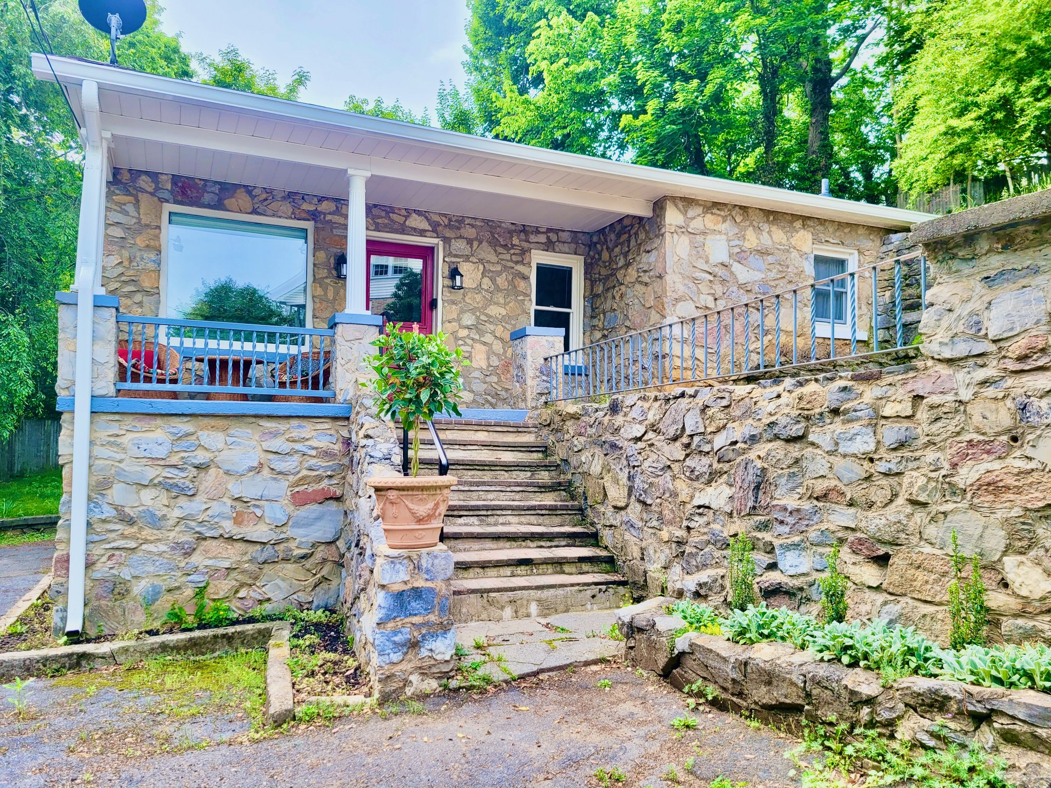 Staunton Multiplex: 952 Kinzley Court
