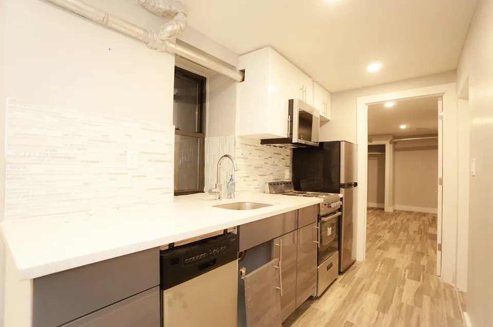Bronx Apartment: 510 Jackson Ave