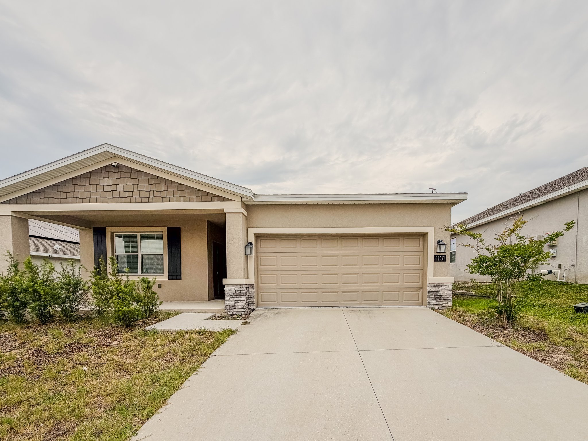 Davenport House: 1131 Pomelo Street