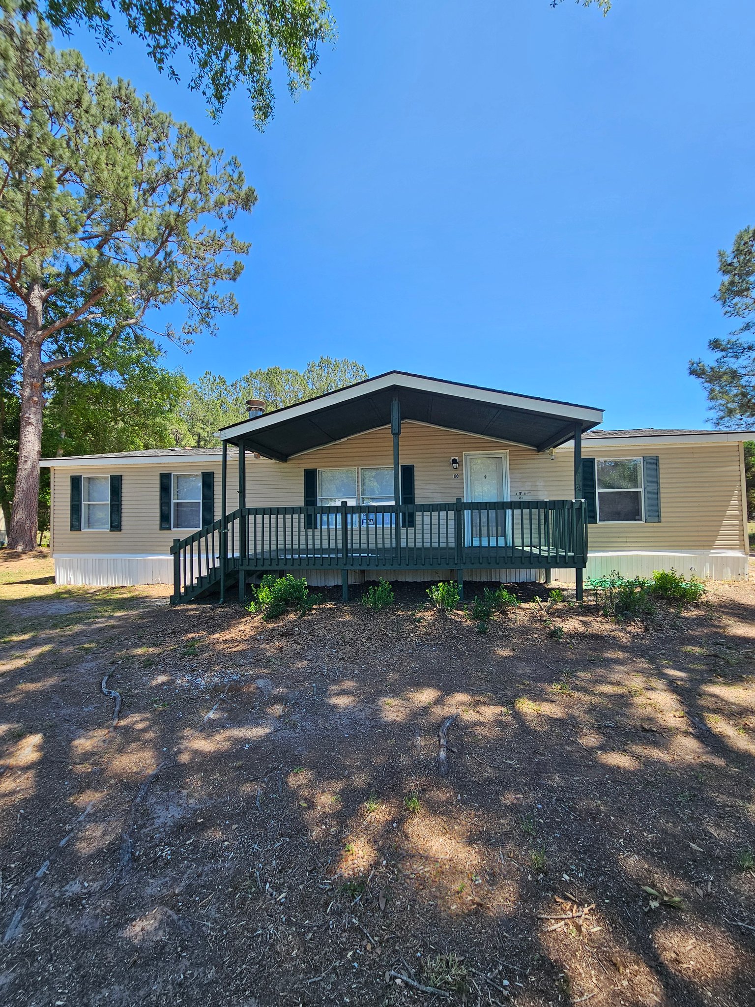 Springfield House: 109 Eagle Dr