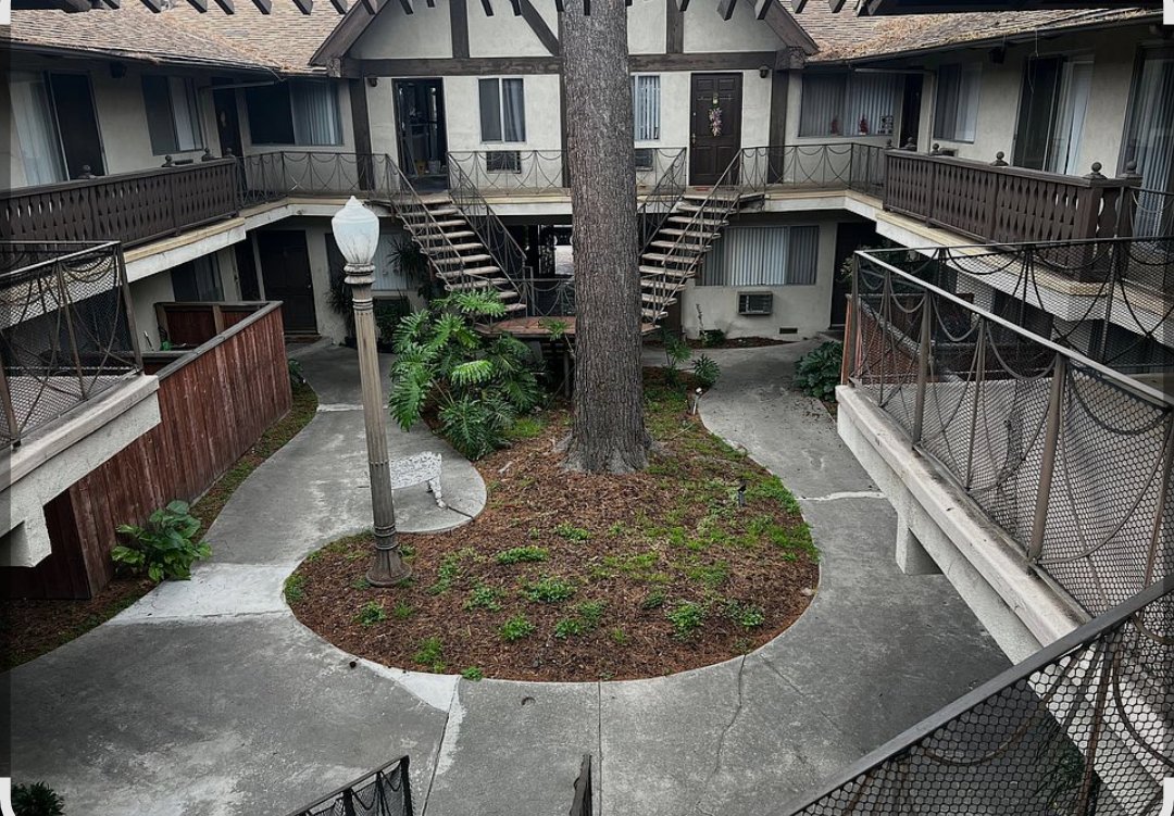 Northridge Apartment: 18350 Napa St