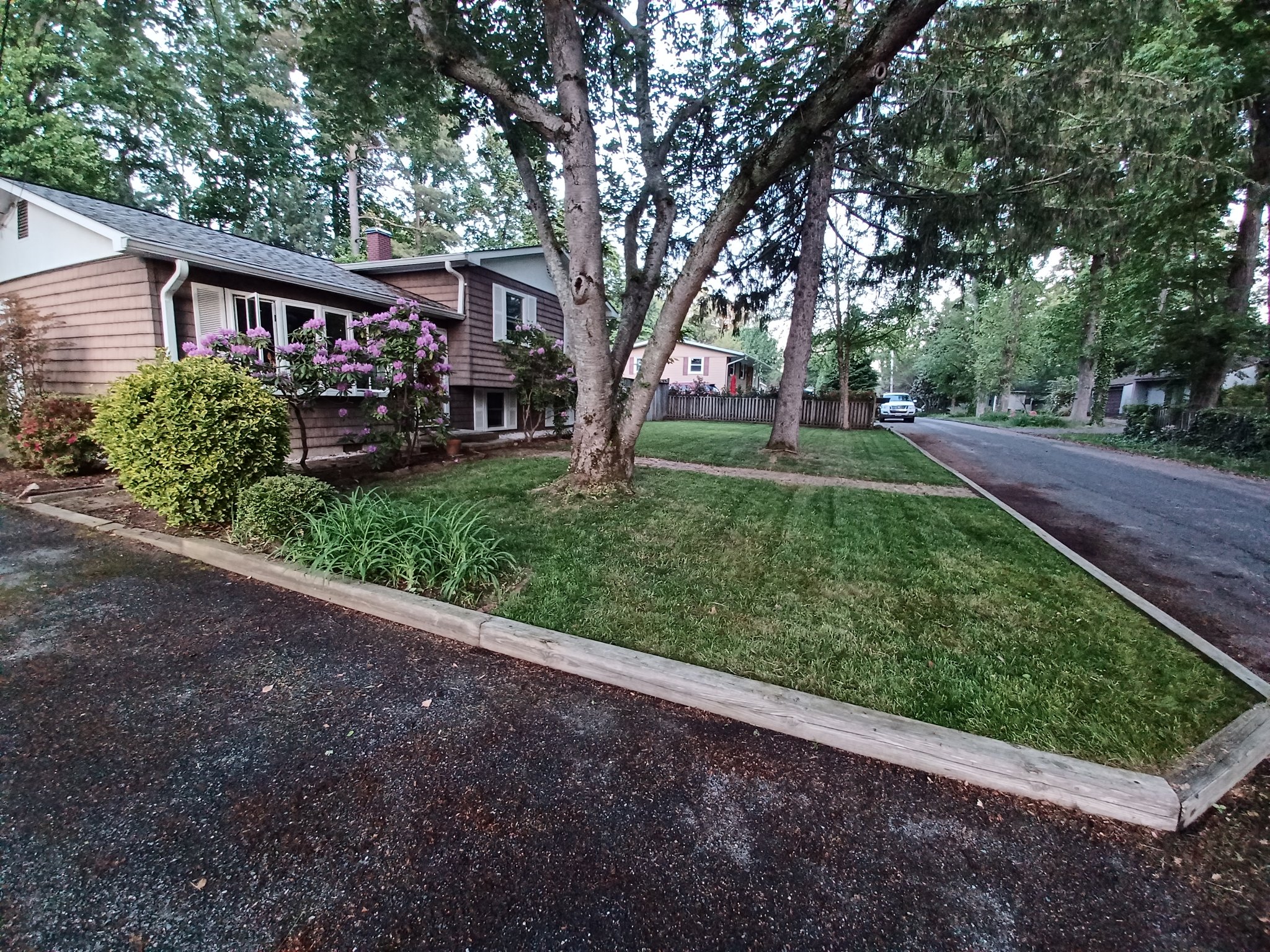 Edgewater House: 172 Calhoun St