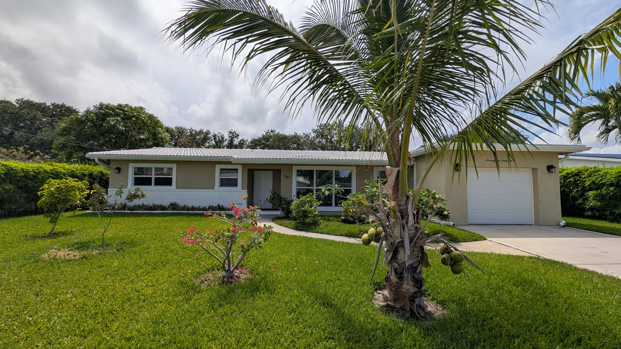 Boca Raton House: 7161 NE 7th Ave