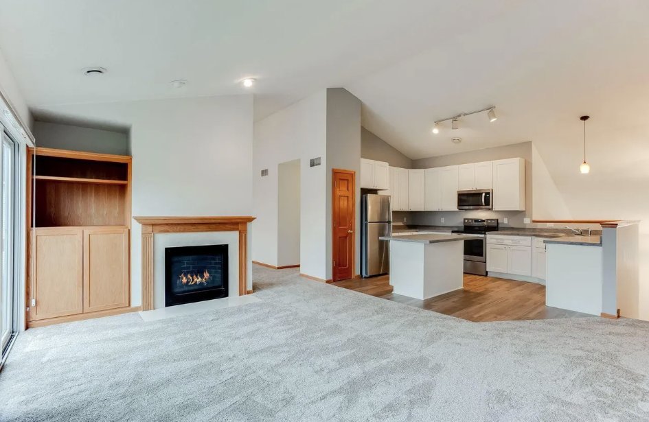 Apple Valley Townhome: 15346 Flower Way