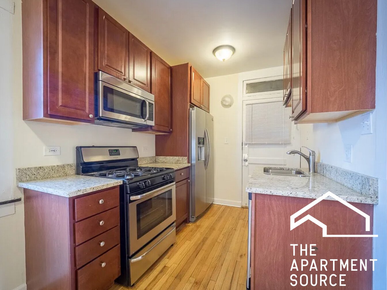 Chicago Apartment: 2112 West Ainslie St.