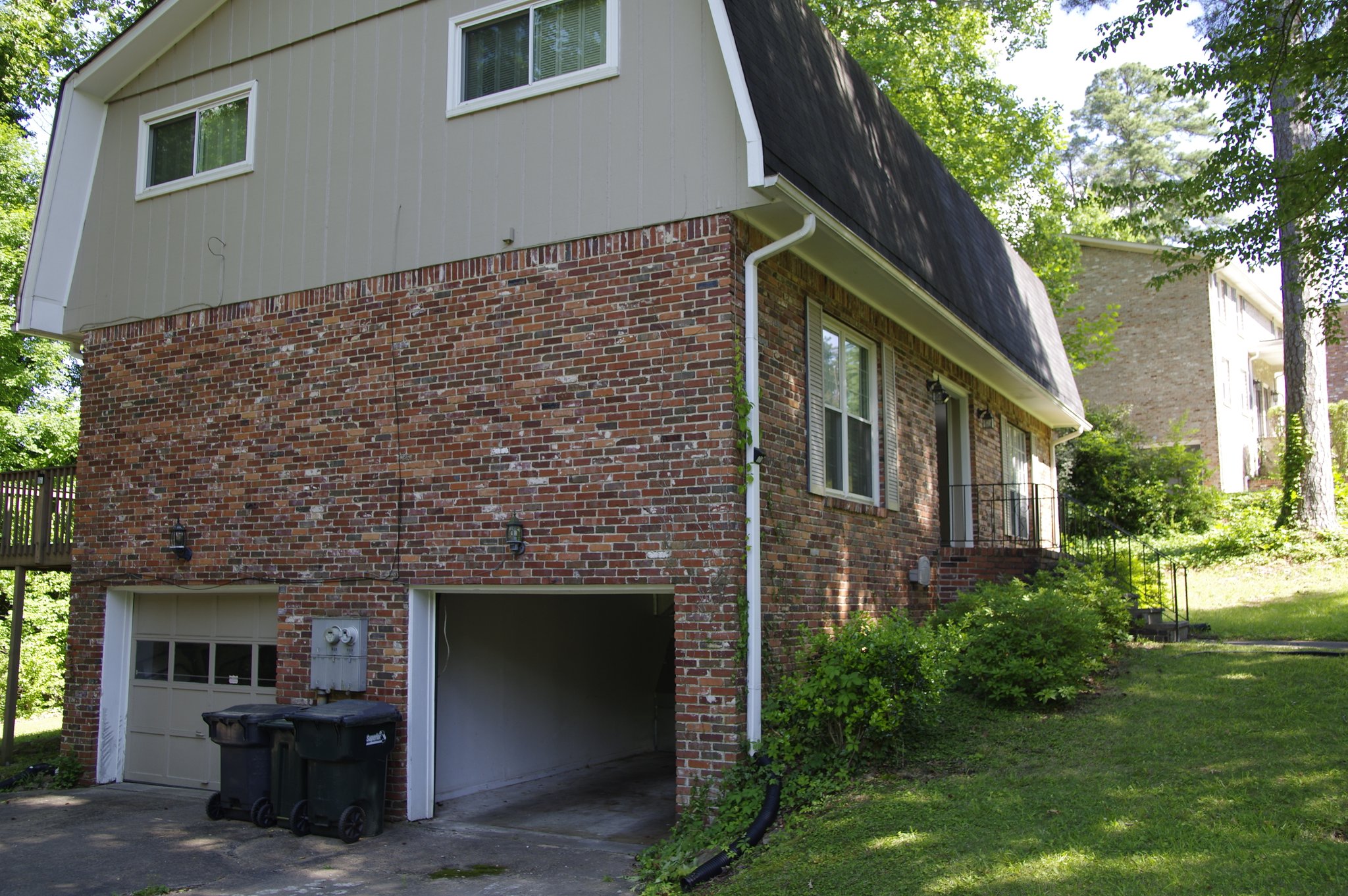 Vestavia Townhome: 813 Linbard Ln