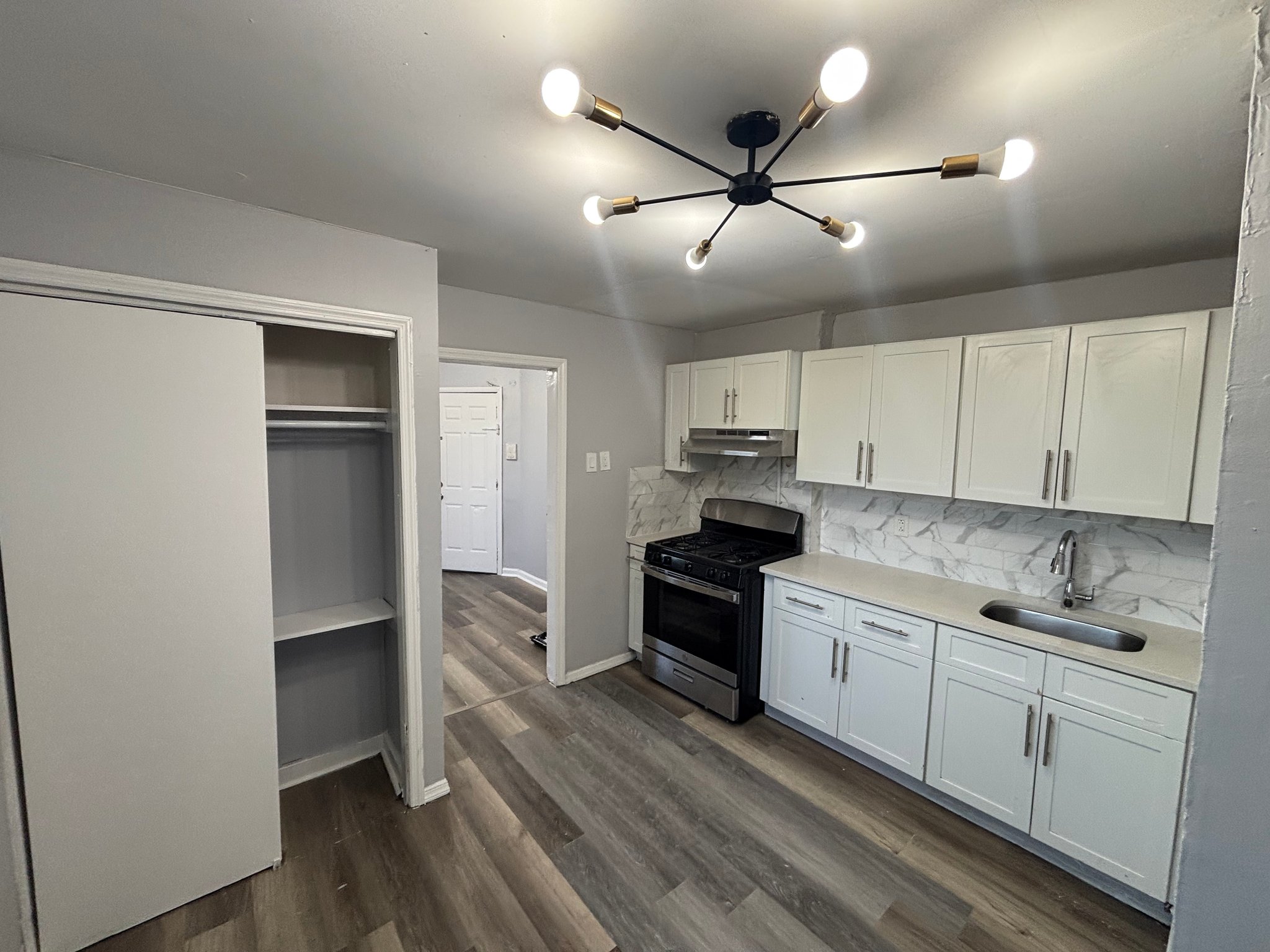 Jersey City Apartment: 144 Clendenny Ave