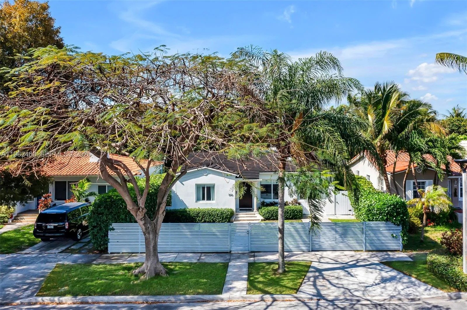 North Miami Beach House: 2066 NE 174th St