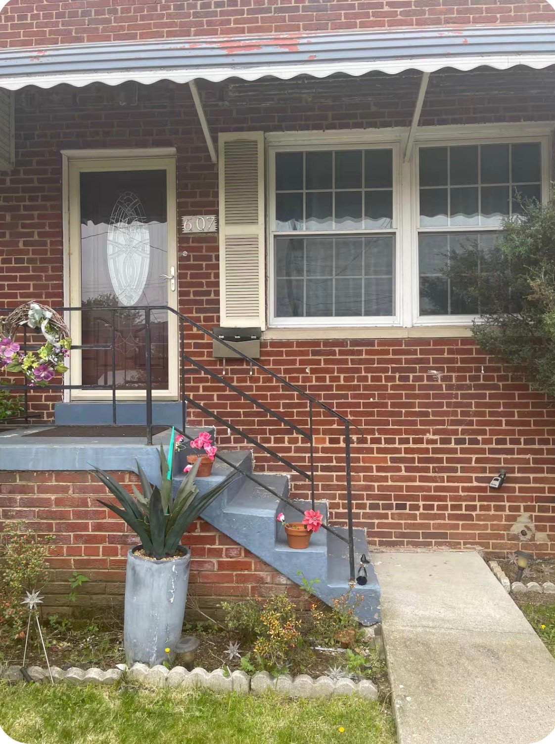 Washington Townhome: 607 Jefferson St NE