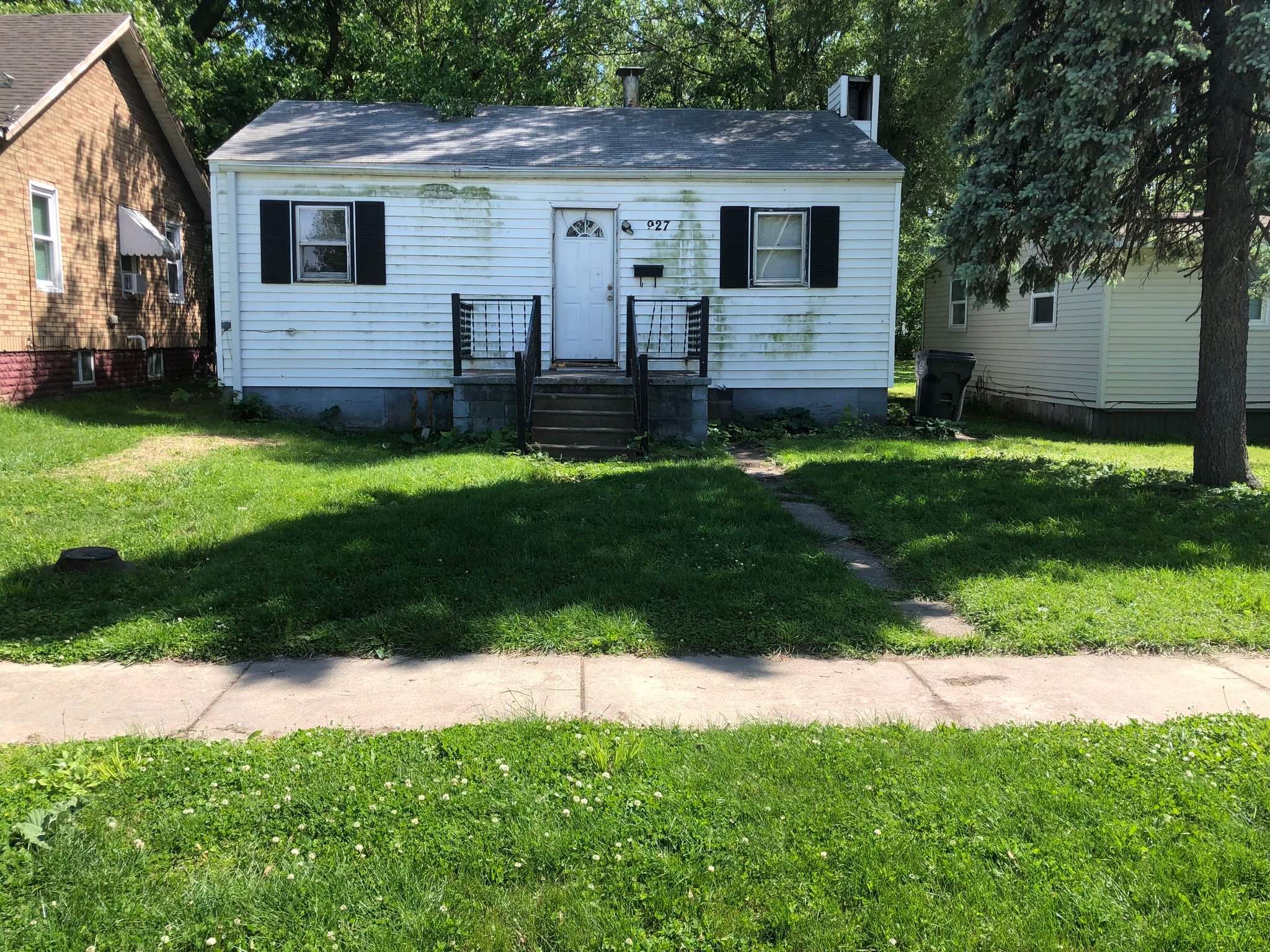 Decatur House: 927 E Harrison Ave