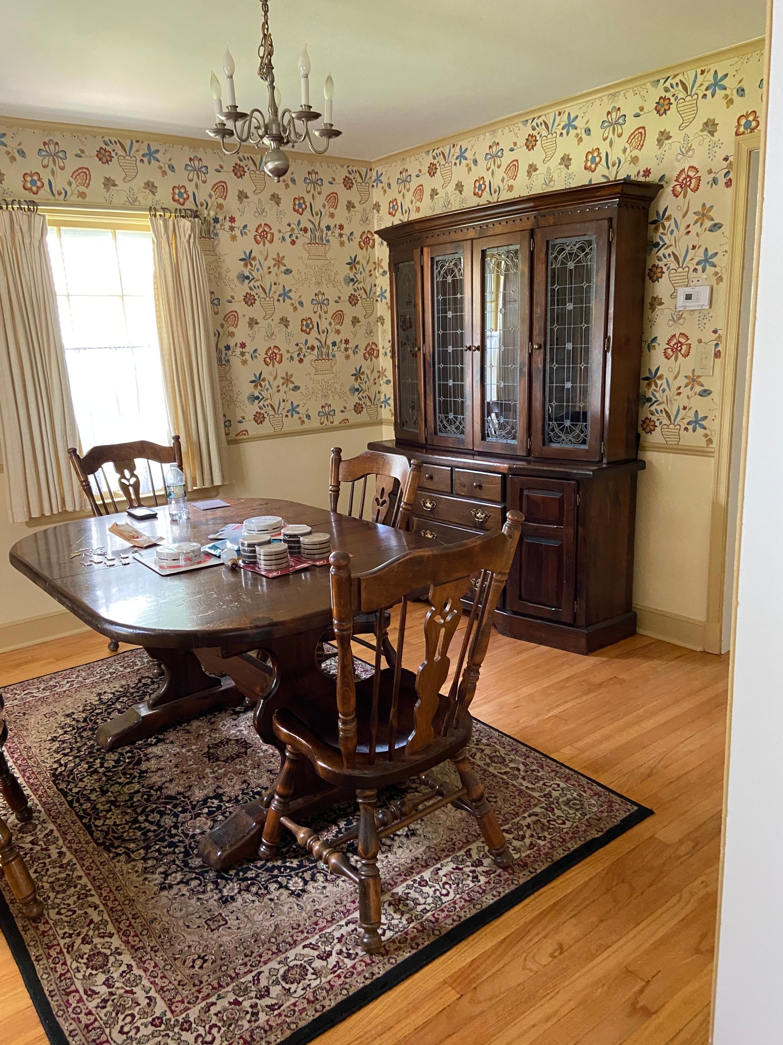 Syracuse House: 517 Broad St