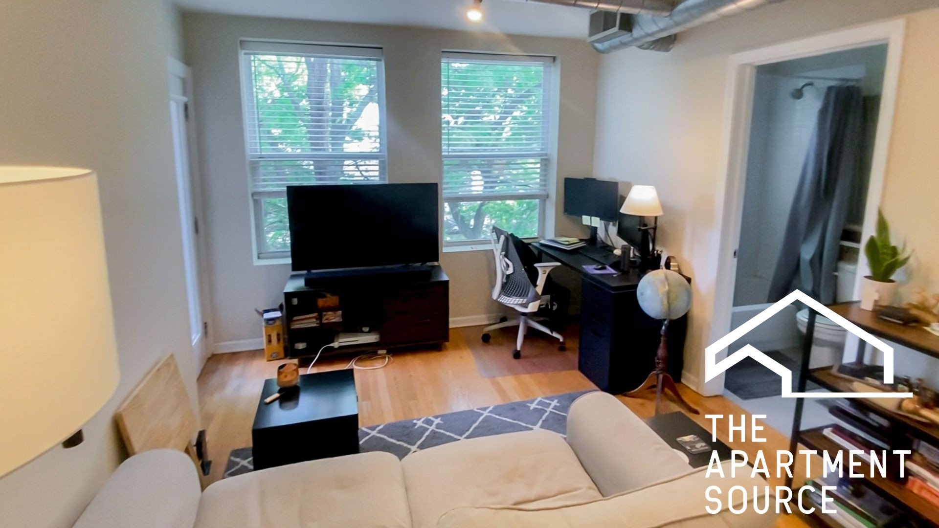 Chicago Apartment: 2520 West Leland Ave