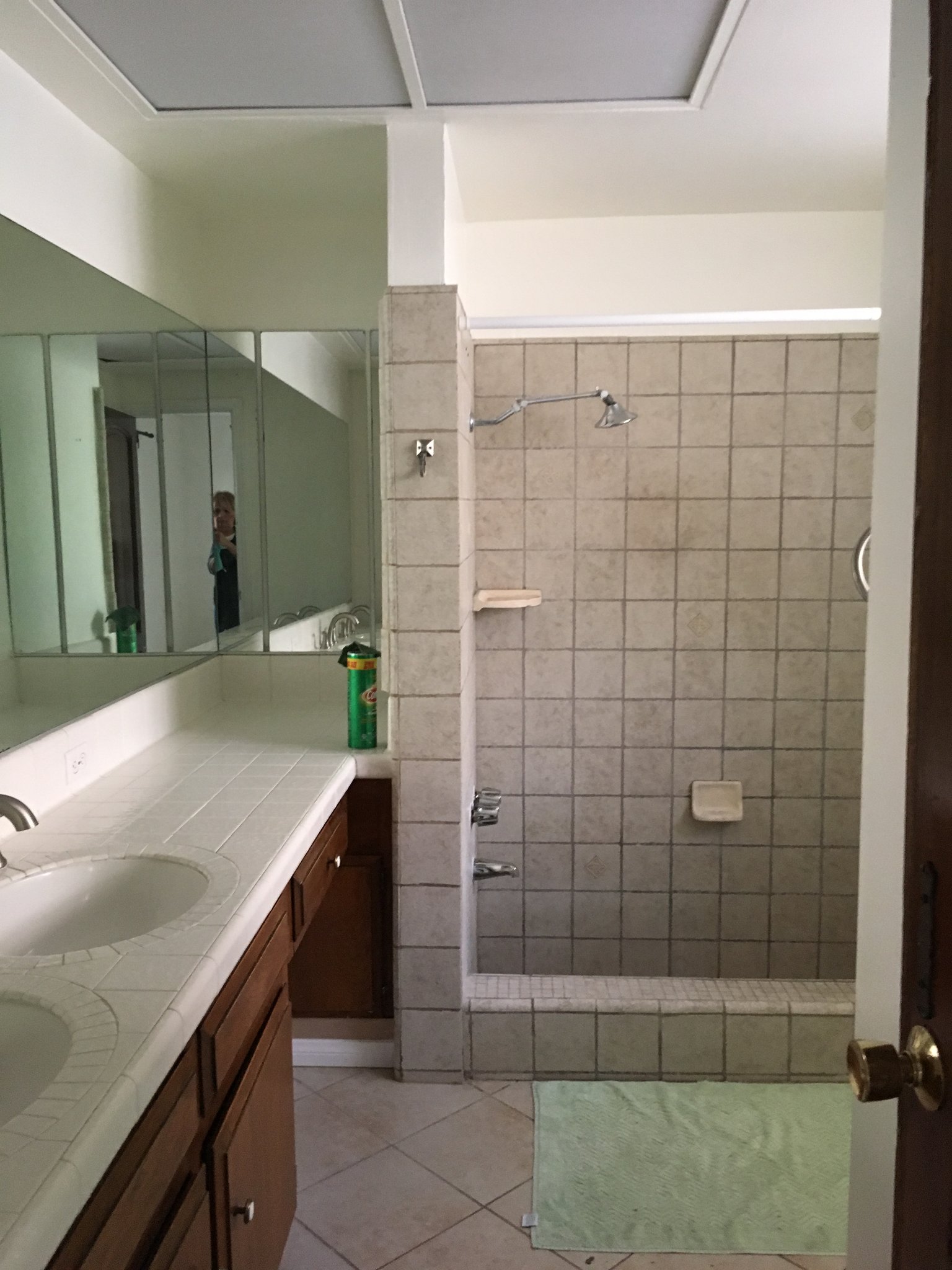 La Habra Other: 1433 N Walnut St